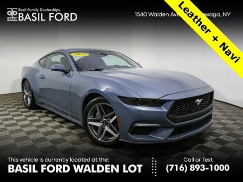 Used 2025 Ford Mustang Coupe image 1