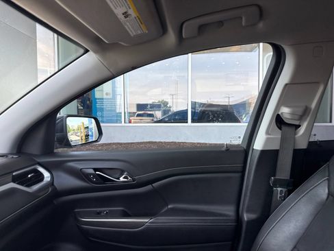 Used 2020 GMC Acadia SLT w/ Driver Alert Package II AWD/4WD image 33