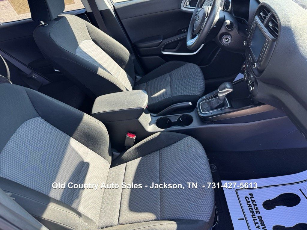 Used 2021 Kia Soul LX FWD image 15