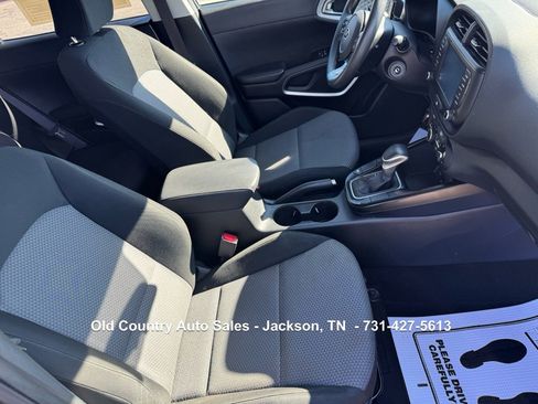 Used 2021 Kia Soul LX image 15