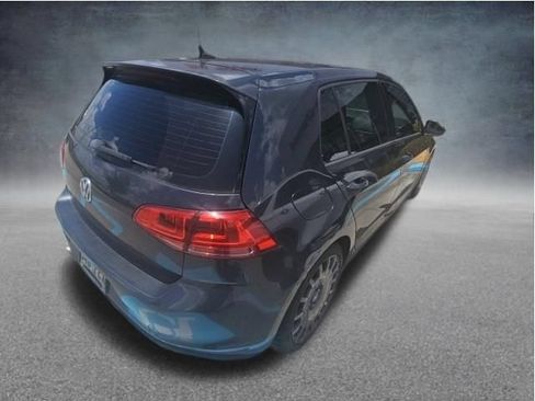 Used 2017 Volkswagen GTI SE FWD image 7