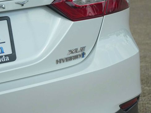Used 2020 Toyota Camry XLE FWD image 8