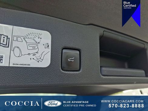 Certified 2020 Ford Escape Titanium AWD/4WD image 30