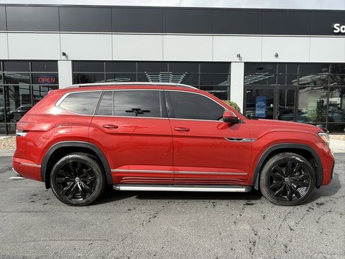 Used 2023 Volkswagen Atlas SEL Premium image 8