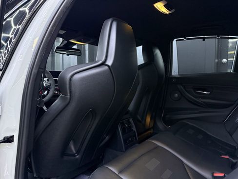 Used 2017 BMW M3 RWD image 17