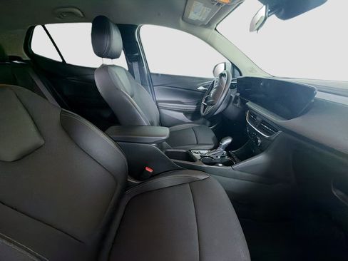 Used 2025 Buick Encore GX Preferred FWD image 29