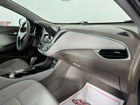 Used 2020 Chevrolet Malibu LS FWD image 12