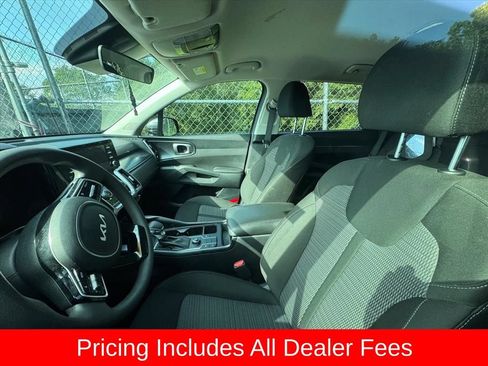Certified 2023 Kia Sorento LX FWD image 8