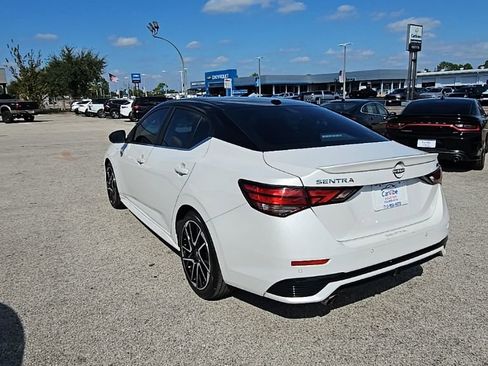 Used 2024 Nissan Sentra SR w/ SR Premium Package image 5