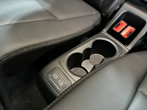Used 2024 Mercedes-Benz GLE 450 4MATIC image 43