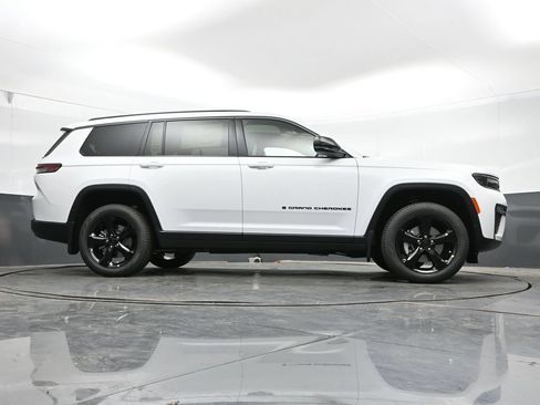 New 2026 Jeep Grand Cherokee L Limited AWD/4WD image 42