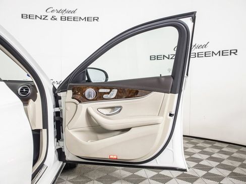 Used 2020 Mercedes-Benz E 450 4MATIC Wagon image 20