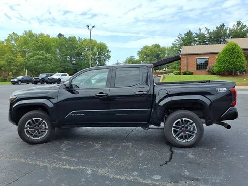 Used 2026 Toyota Tacoma TRD Sport AWD/4WD image 27