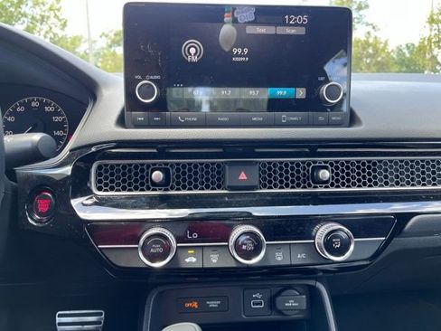 Used 2024 Honda Civic Sport image 10