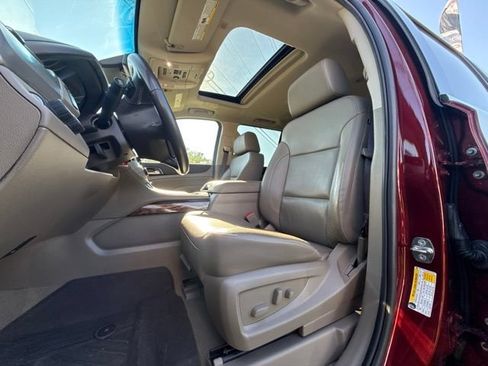 Used 2019 GMC Yukon SLT AWD/4WD image 16