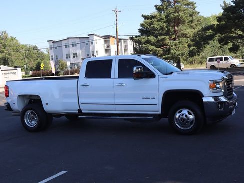 Used 2018 GMC Sierra 3500 SLT w/ Duramax Plus Package AWD/4WD image 2