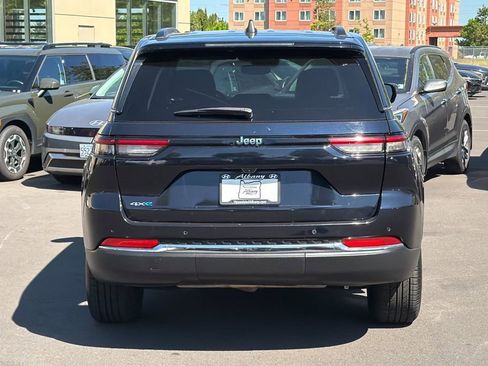 Used 2024 Jeep Grand Cherokee Limited 4xe AWD/4WD image 5