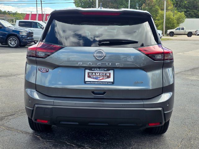 Used 2025 Nissan Rogue SV AWD/4WD image 10