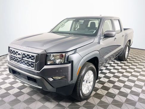 Used 2024 Nissan Frontier SV w/ SV Convenience Package RWD image 4