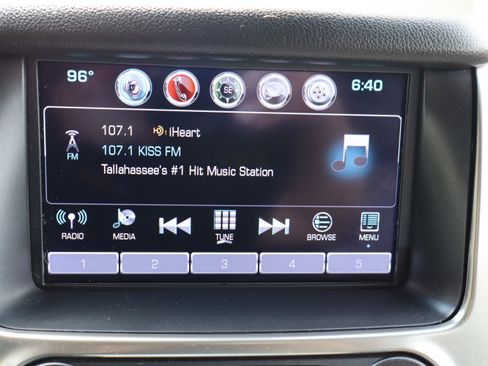 Used 2017 Chevrolet Suburban LT w/ Luxury Package RWD image 37