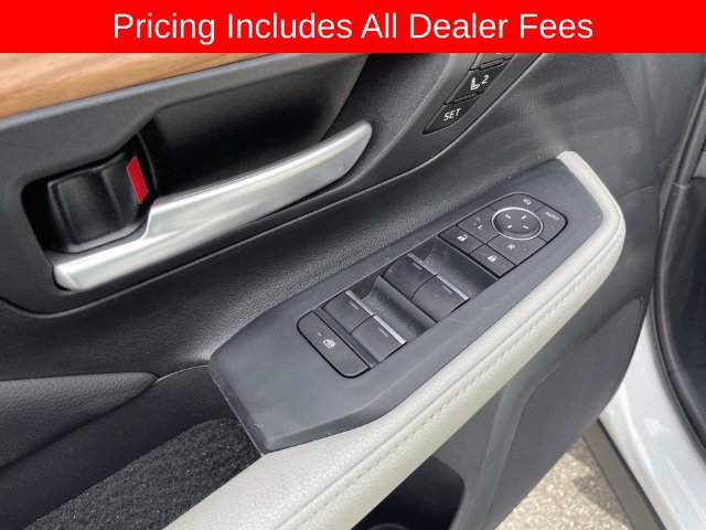 Used 2024 Toyota Grand Highlander AWD image 21