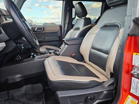 Used 2024 Ford Bronco Wildtrak image 18