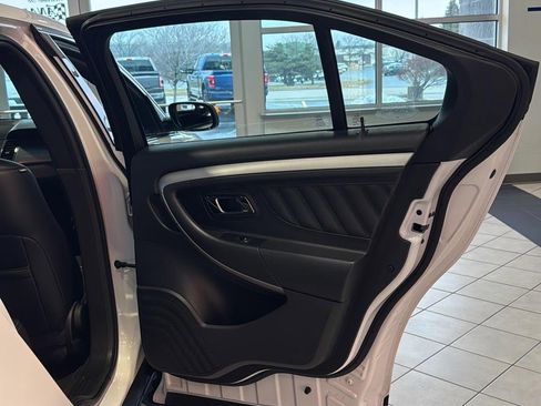 Used 2017 Ford Taurus SEL w/ Equipment Group 201A image 22