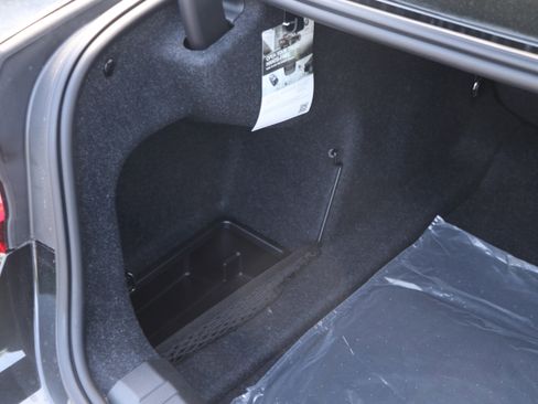 Certified 2025 BMW 330i Sedan w/ Premium Package image 39