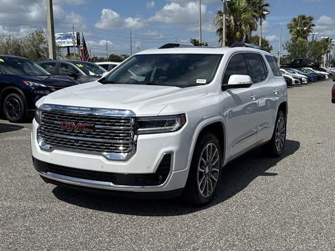 Used 2023 GMC Acadia Denali w/ Denali Ultimate Package FWD image 8