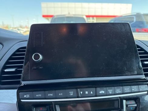 Used 2025 Honda Odyssey EX-L image 16