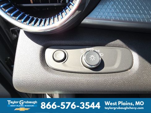 New 2026 Chevrolet Trax LT w/ Driver Confidence Package FWD image 20