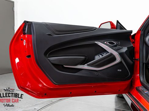 Used 2016 Chevrolet Camaro SS RWD image 69