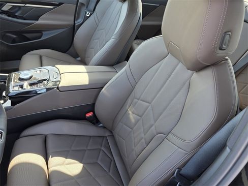 New 2026 BMW 530i w/ M Sport Package image 9