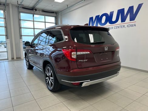 Used 2021 Honda Pilot Touring image 6