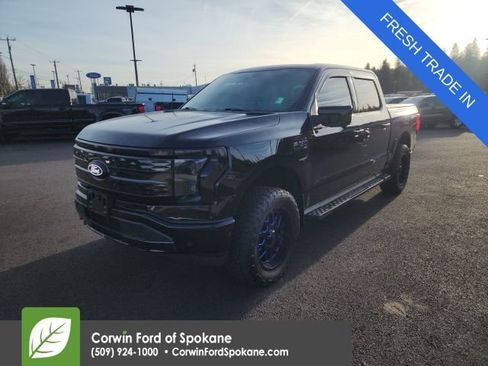Used 2022 Ford F150 Lightning Platinum image 1