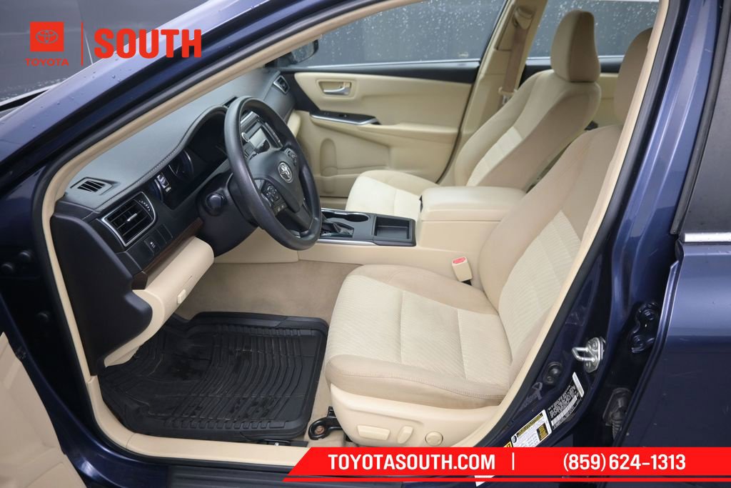 Used 2016 Toyota Camry LE FWD image 9