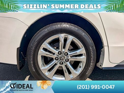 Used 2022 Toyota Sienna XSE w/ XSE Plus Package AWD/4WD image 59