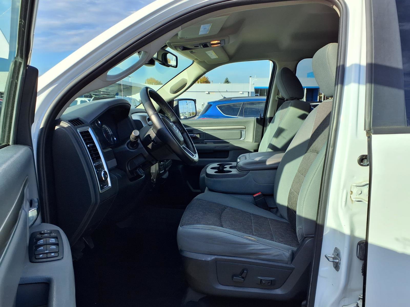 Used 2016 RAM 1500 Big Horn AWD/4WD image 16
