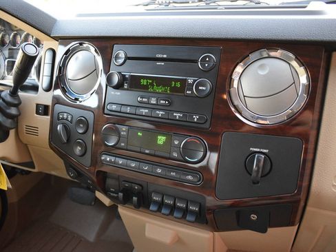 Used 2008 Ford F350 Lariat image 23