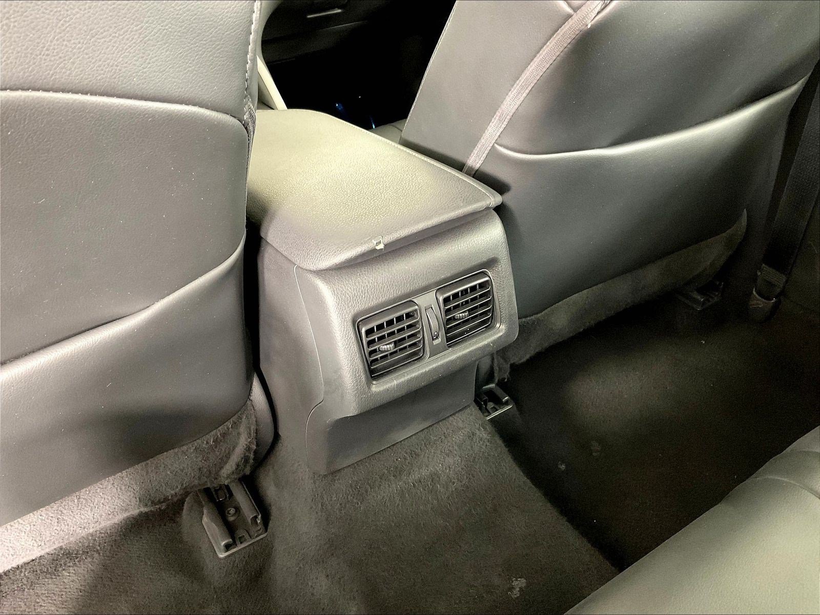 Used 2023 Toyota Camry XSE FWD image 10