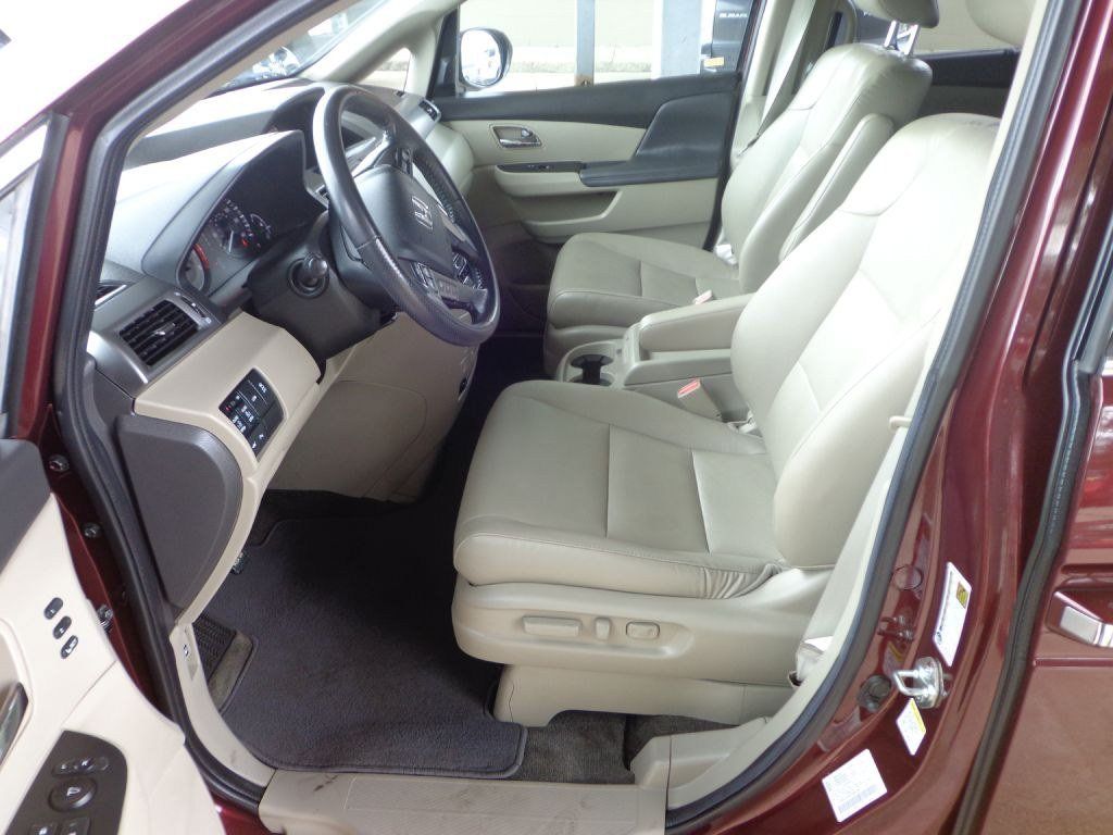Used 2014 Honda Odyssey Touring image 13