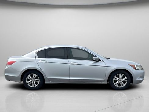 Used 2008 Honda Accord LX-P image 3
