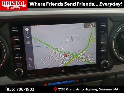 Used 2022 Toyota Tacoma TRD Off-Road image 24