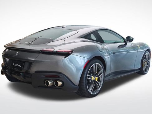 Used 2023 Ferrari Roma image 5