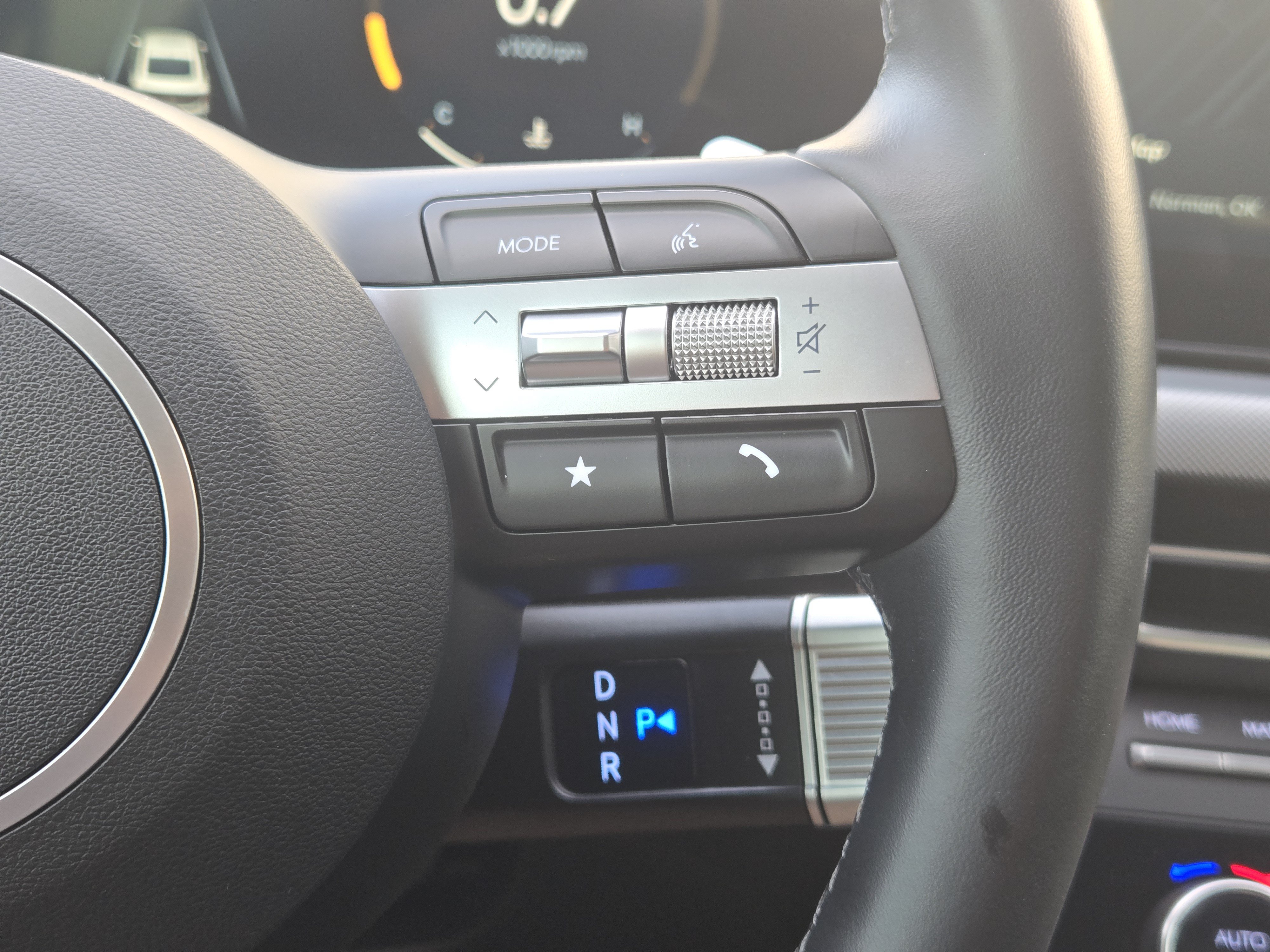 Used 2024 Hyundai Sonata SEL w/ Convenience Package FWD image 30