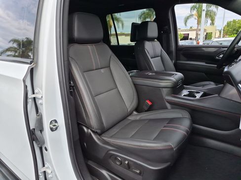 Used 2023 Chevrolet Suburban RST AWD/4WD image 31