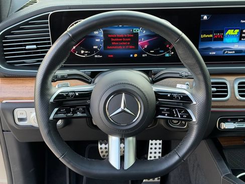 Used 2025 Mercedes-Benz GLS 450 4MATIC image 27