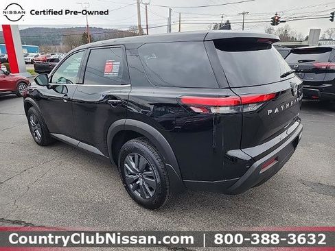 Certified 2024 Nissan Pathfinder S image 6