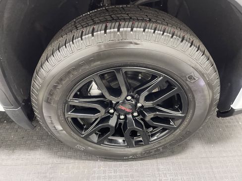 Used 2024 GMC Sierra 1500 Elevation AWD/4WD image 27