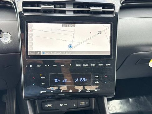 Used 2023 Hyundai Santa Cruz SEL Premium image 18